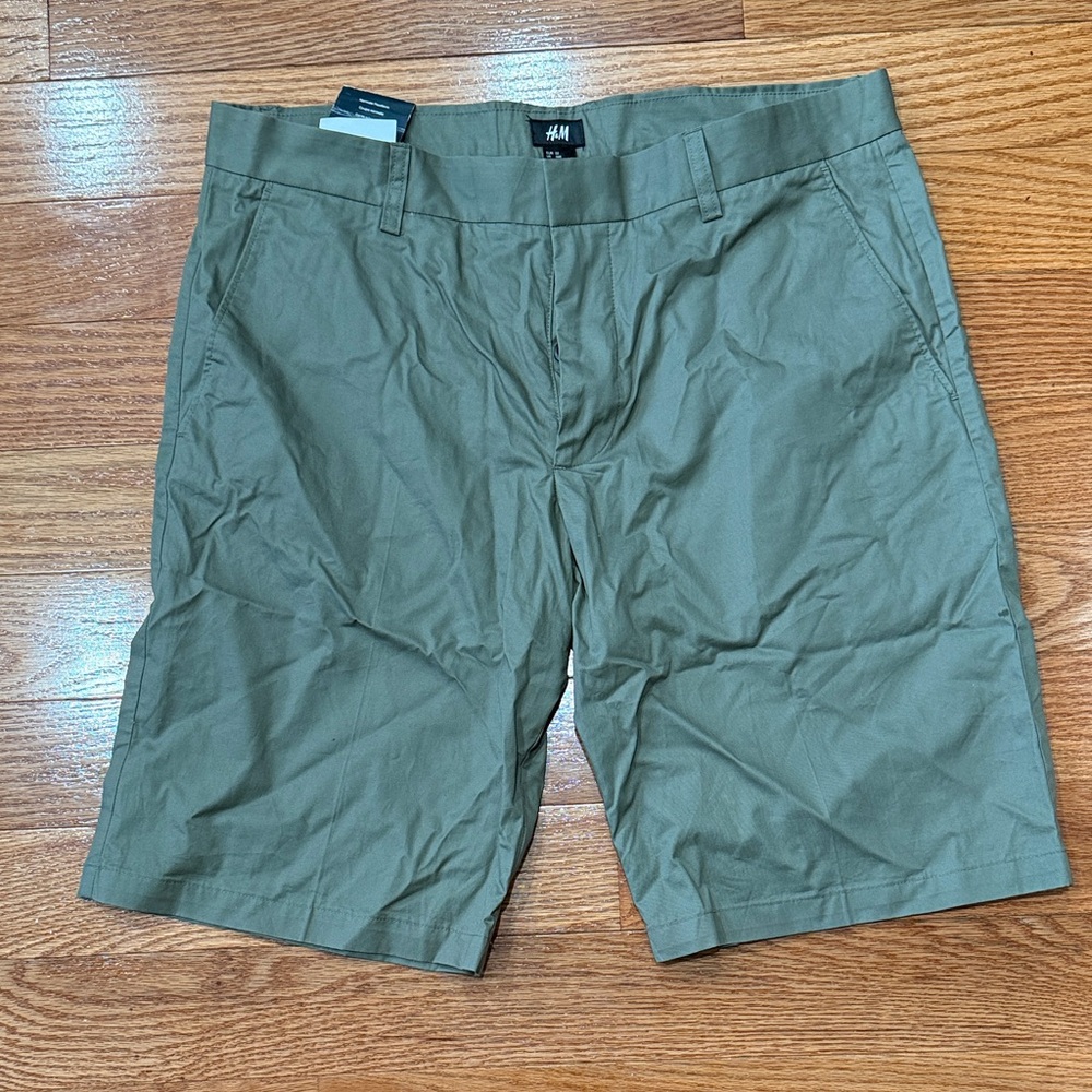 H&M Men's Olive Flat Front Shorts - US size 36R